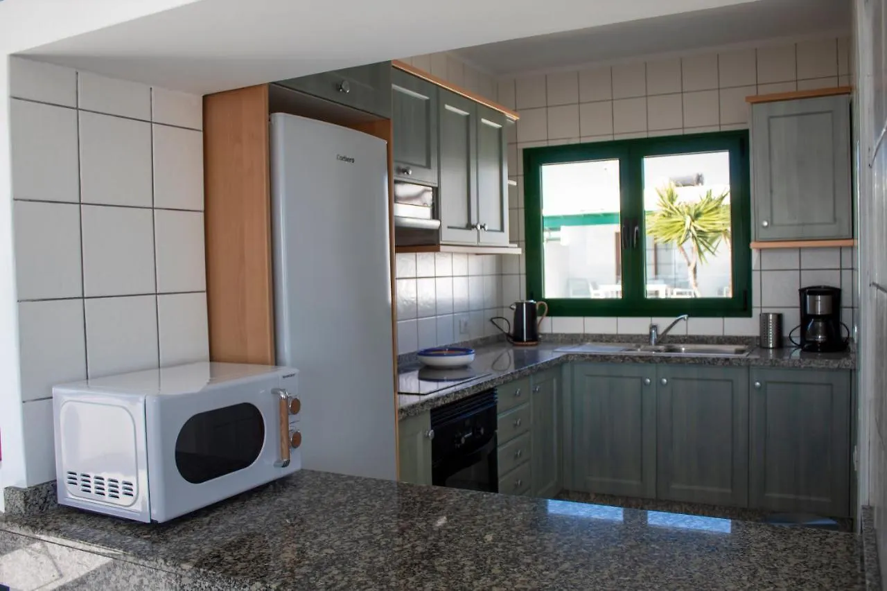 Villa Sea&Sky - Spectacular 180 Degree Ocean Views Puerto del Carmen  0*, Puerto del Carmen (Lanzarote)